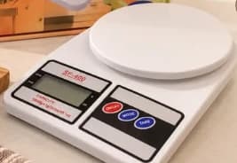 Balança digital de cozinha branca